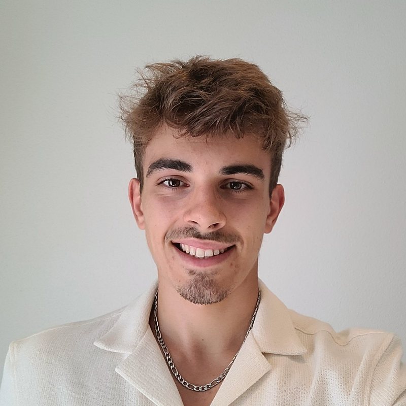 Portrait de Romain Ben, étudiant ingénieur MAM4 à Polytech Nice Sophia et co-fondateur d'OptimizIA.xyz